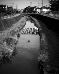 子供 - 河川x５月　そんなに暑くない日
