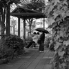 バスを待つ人々