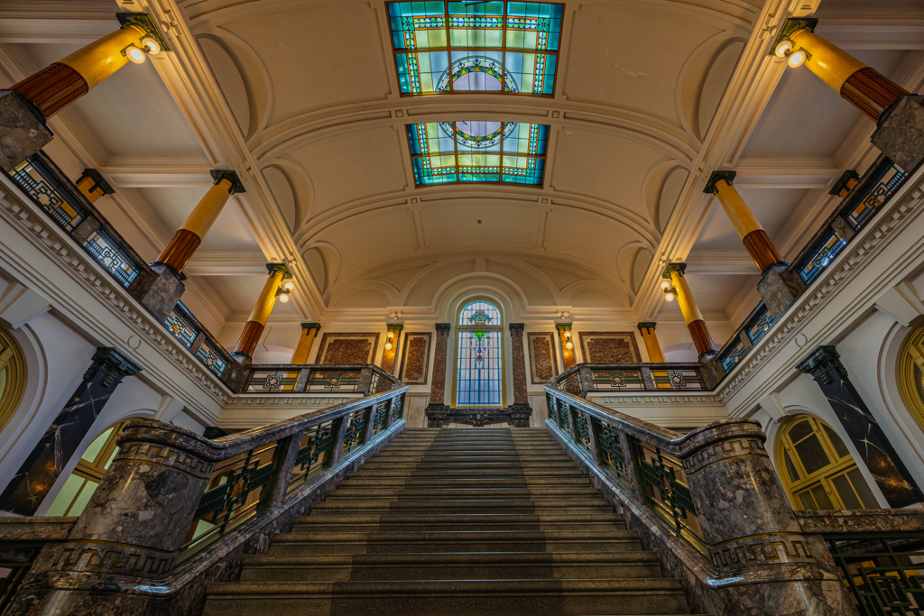 ステンドグラスの導き