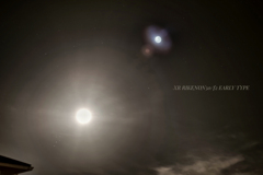 ゴーストに月が写って…