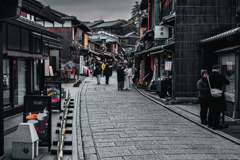 足元に 昔日の京都がそっと顔を出す