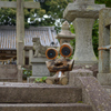 お出迎えのカエルさん (関神社)