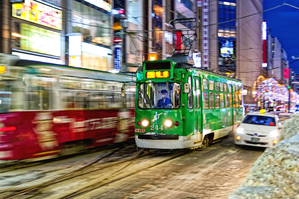 行き交う。。。