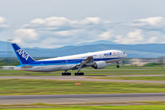 ANA/Triple7 Takeoff