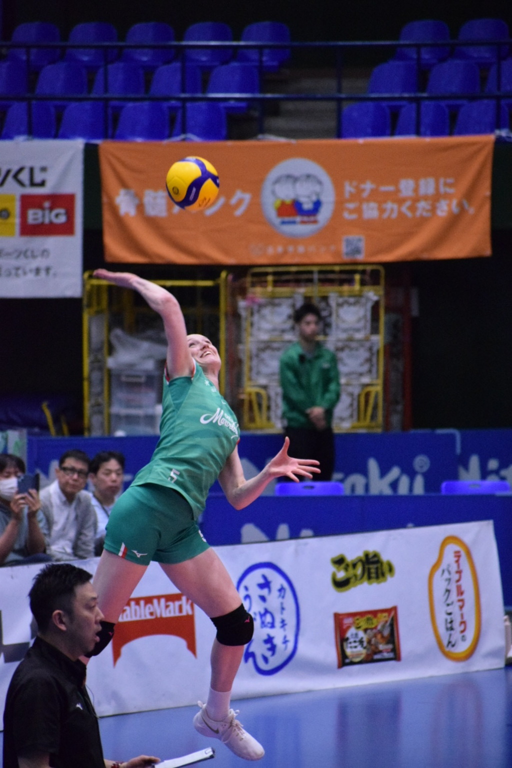 SVリーグ　大阪マーヴェラス vs デンソーエアリービーズ