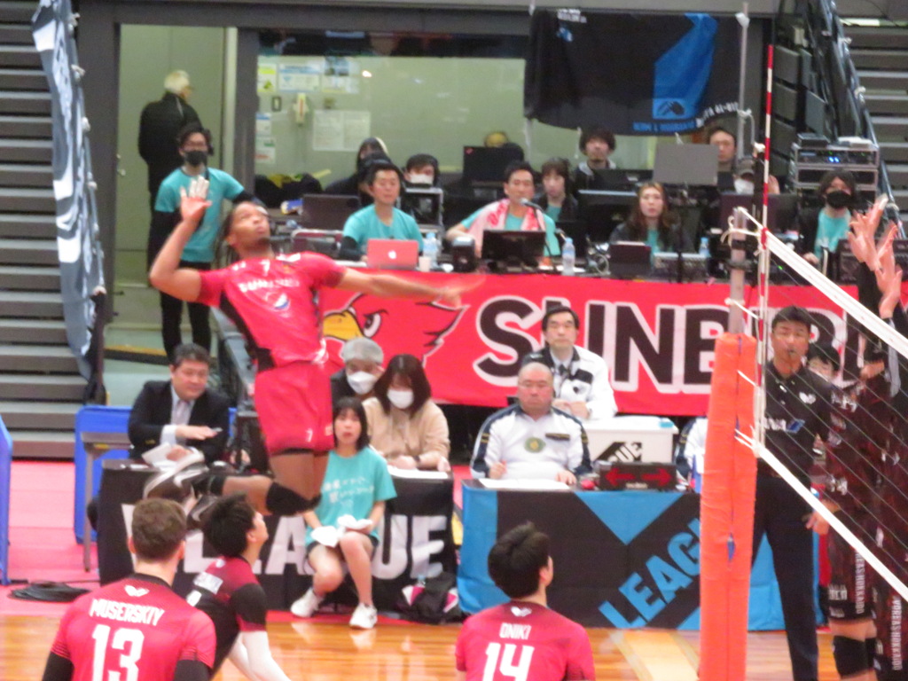 Vリーグ  サントリーサンバーズv s ヴォレアス北海道 ①
