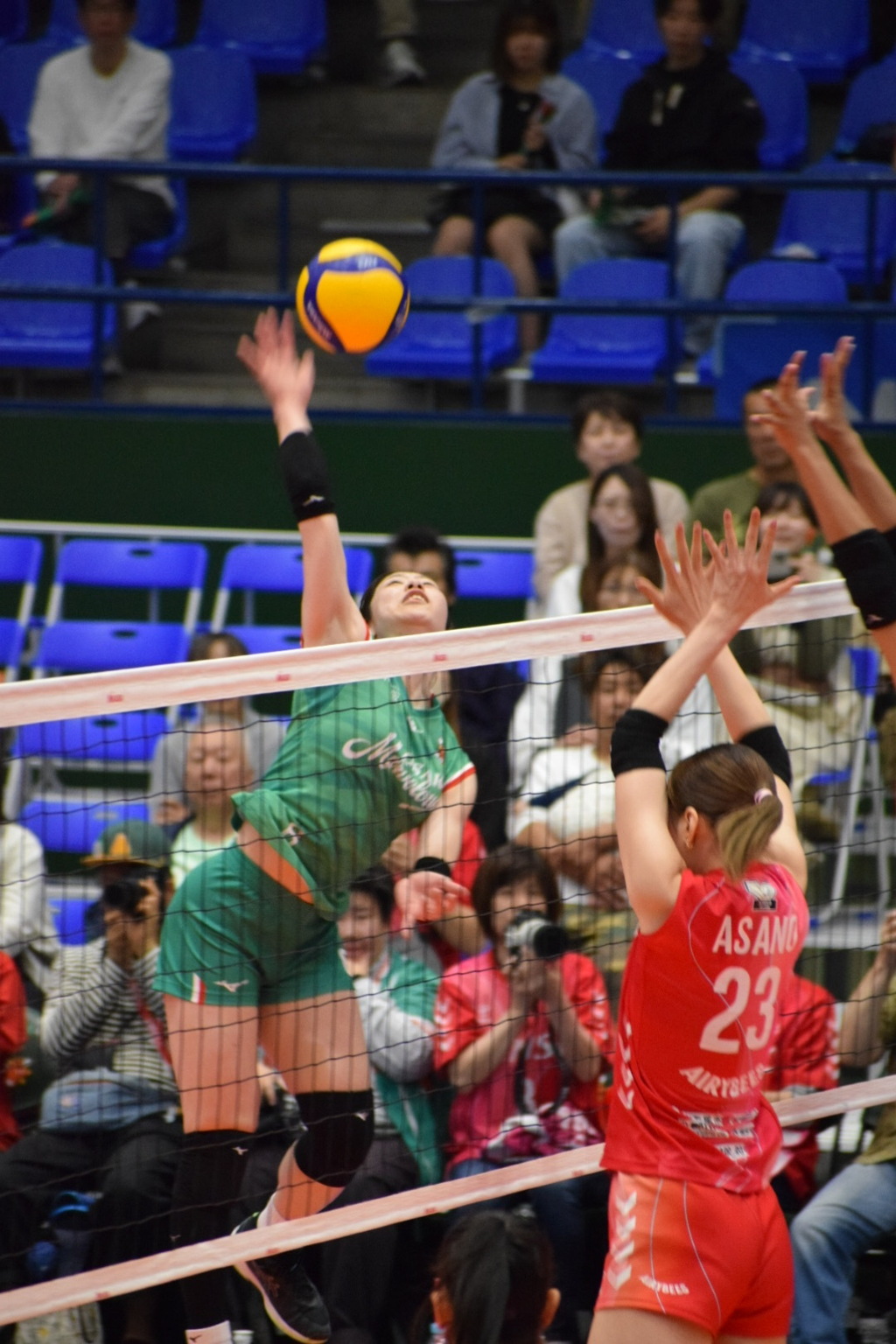 SVリーグ　大阪マーヴェラス vs デンソーエアリービーズ