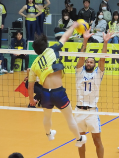 SVリーグ　日本製鉄堺ブレイザーズ vs 東レアローズ静岡