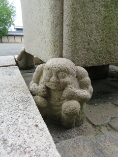 西本願寺　天邪鬼