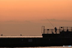 竿先に宿す夕暮れ時