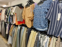 量販店の衣類売り場②