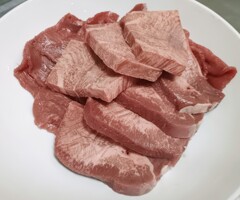 盛り付けた牛タン②