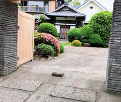 和風の民家の入り口