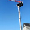 タワクレーンと民家