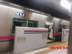 (0029)2025-1005-0908(東京都交通局)撮影場所-都営新宿線新宿