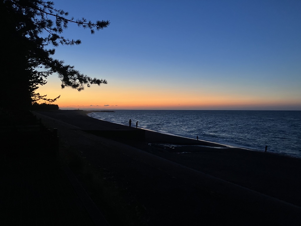 夕焼けと海２