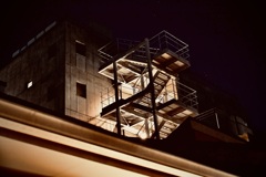 夜の非常階段