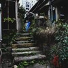 路地裏の石段