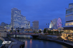 夜を駆け回るゴンドラ