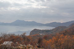 晩秋の洞爺湖