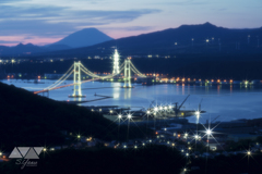 クロスフィルター越しの室蘭港