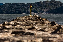 石積みの防波堤