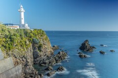 青い空と白い灯台