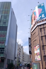 新宿ってよく見ると大都会です。