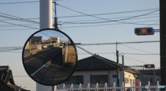 門柱のカーブミラー　２