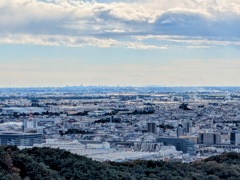 はるか彼方の東京の高層ビル群１