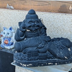 恵比寿さん（と以前ご紹介した招き猫）