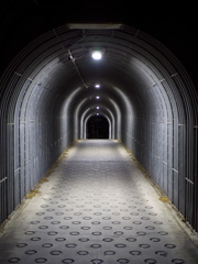 トンネル