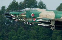 サメ顔フォーメーションテイクオフ