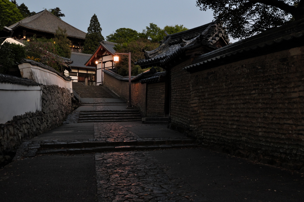 宵の二月堂裏参道