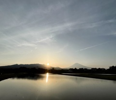 田に映る夕景　③
