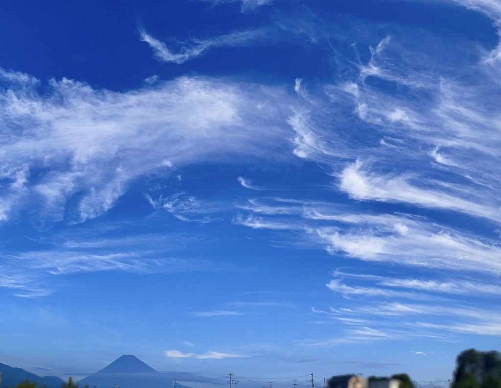 右から雲
