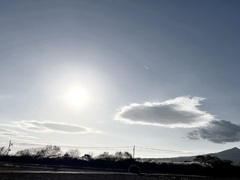 12/11 15:03 輝くはなれ雲