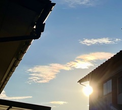 彩雲を撮りたくて　その4    太陽がこっち