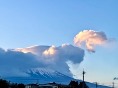 12/17 16:25 夕景その3  笠雲押しのける雲たち