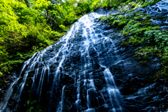 アンダー気味の竜双ヶ滝