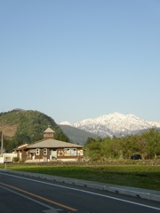 立山町芦峅寺から見た大日岳