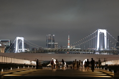 レインボーブリッジと東京タワー