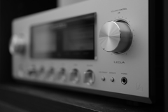 LUXMAN