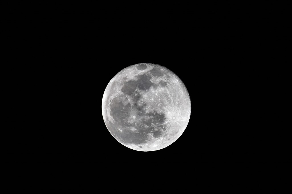 もう　満月でね