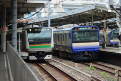 E233系とE235系