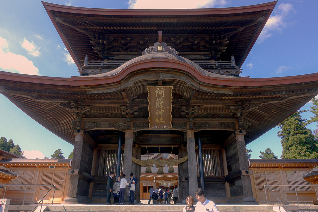 阿蘇神社楼門