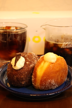 コーヒーとドーナツ