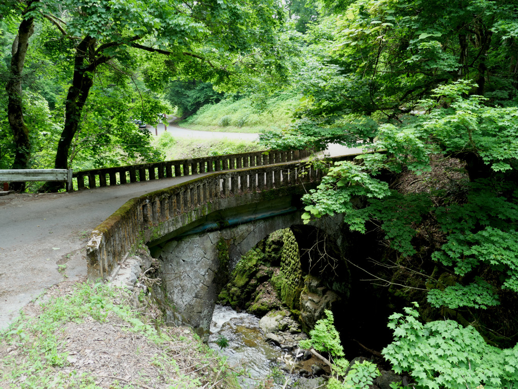 石橋の全景