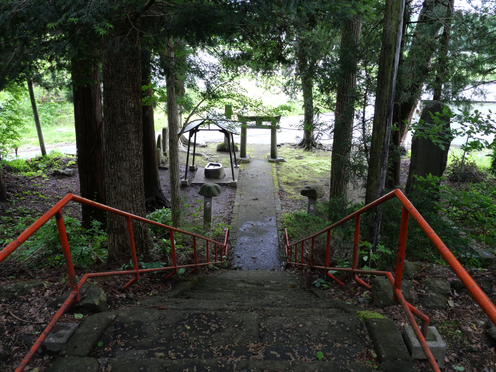 案内された神社