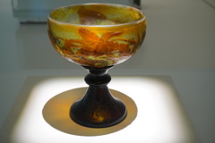 黄金色の器